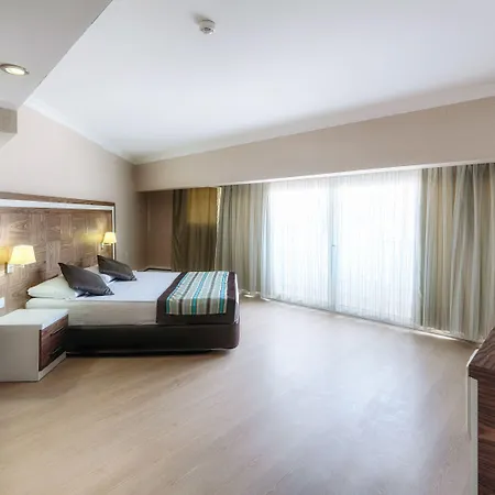 Royal Towers 4* Kiris