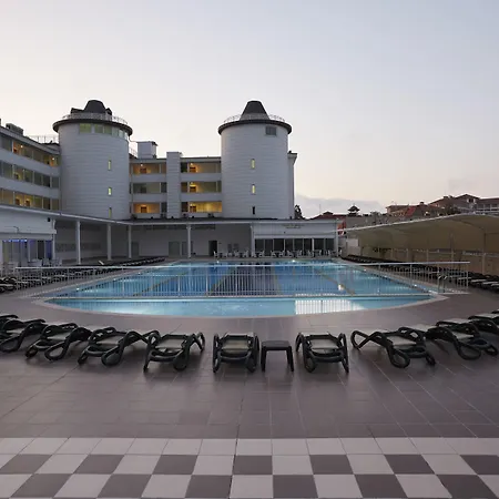 Otel Royal Towers Kiris