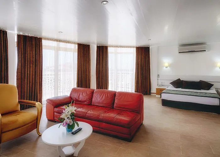 Royal Towers 호텔 Kiris