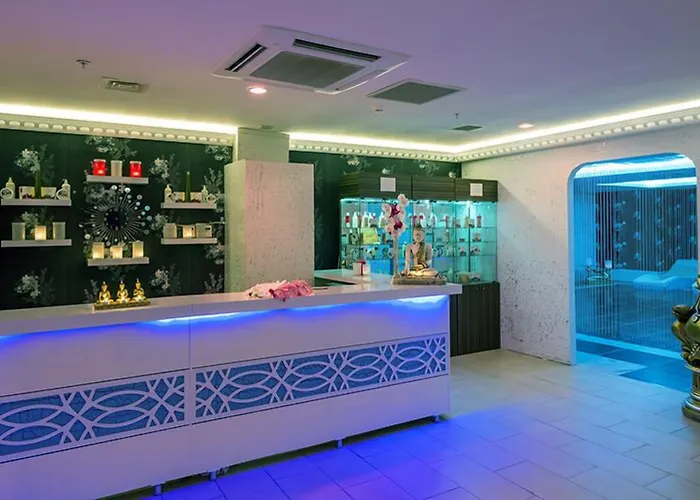 호텔 Royal Towers 4*