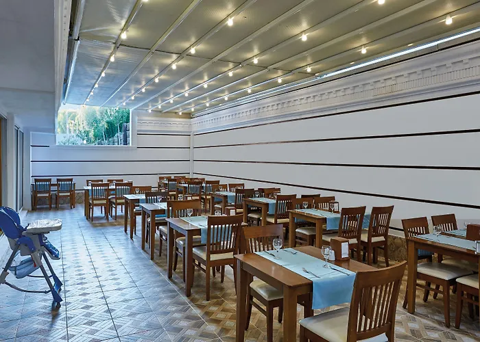 Royal Towers 호텔 4*