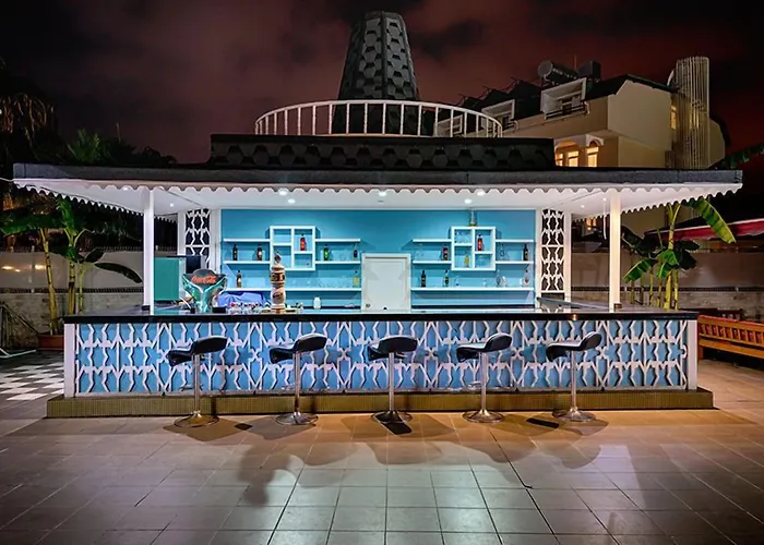 Royal Towers 호텔 Kiris