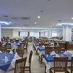 Royal Towers 4*