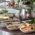 Royal Towers 4*
