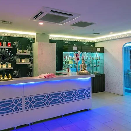 호텔 Royal Towers 4*