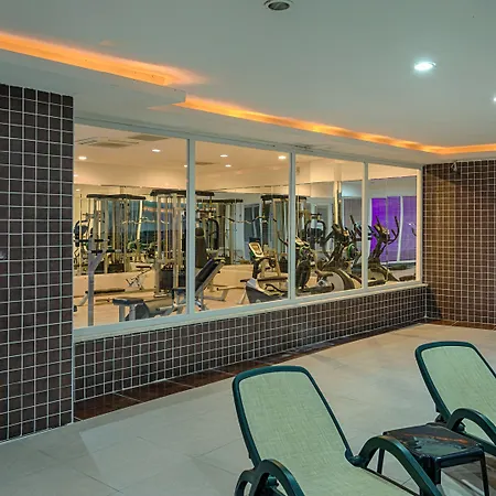 Royal Towers 4*