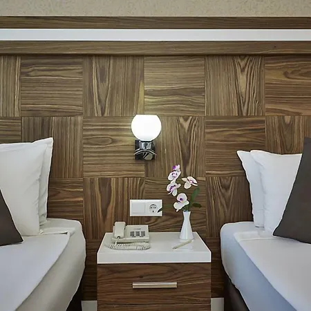 호텔 Royal Towers 4*